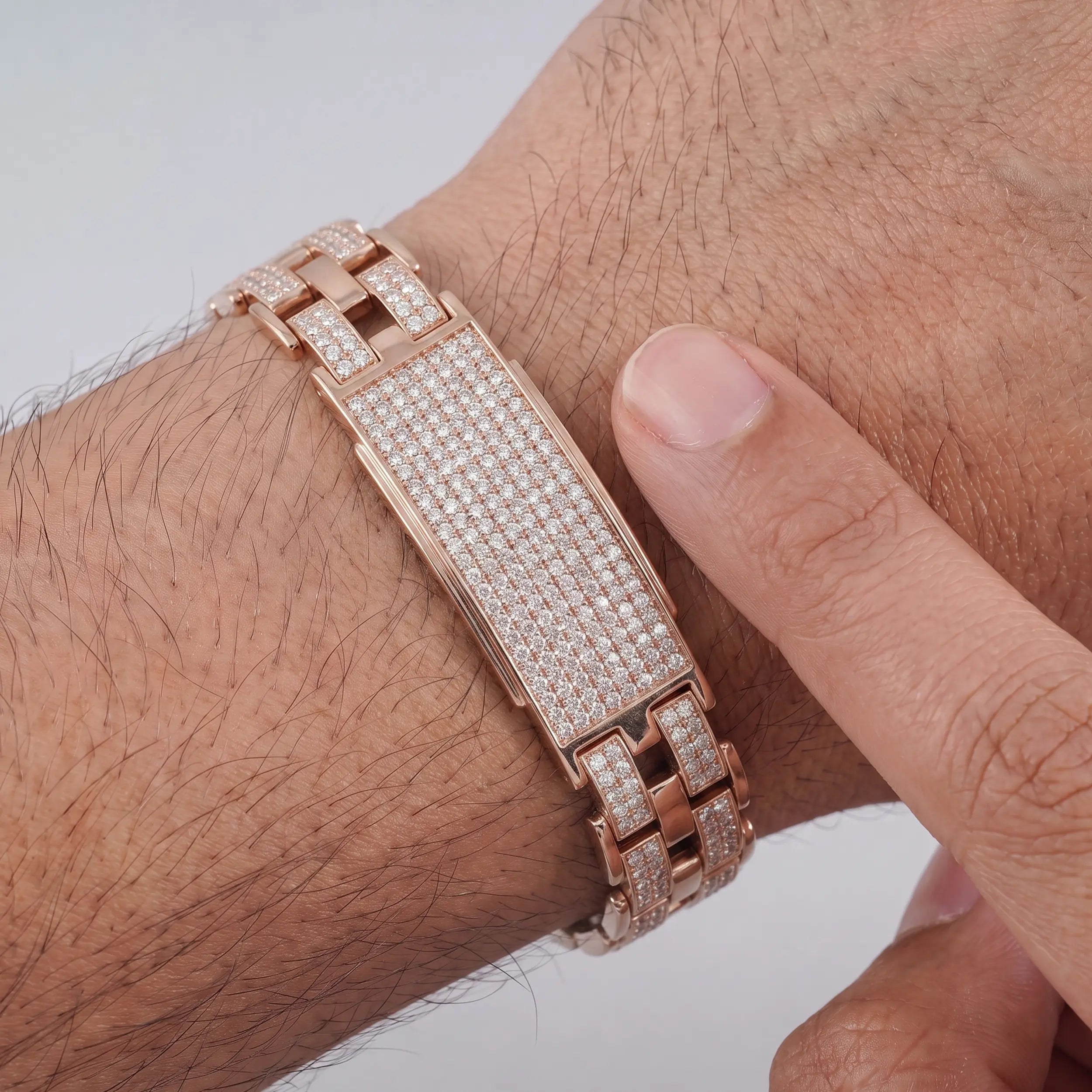 Pave Set Round Diamond Men's Bracelet Bracelet