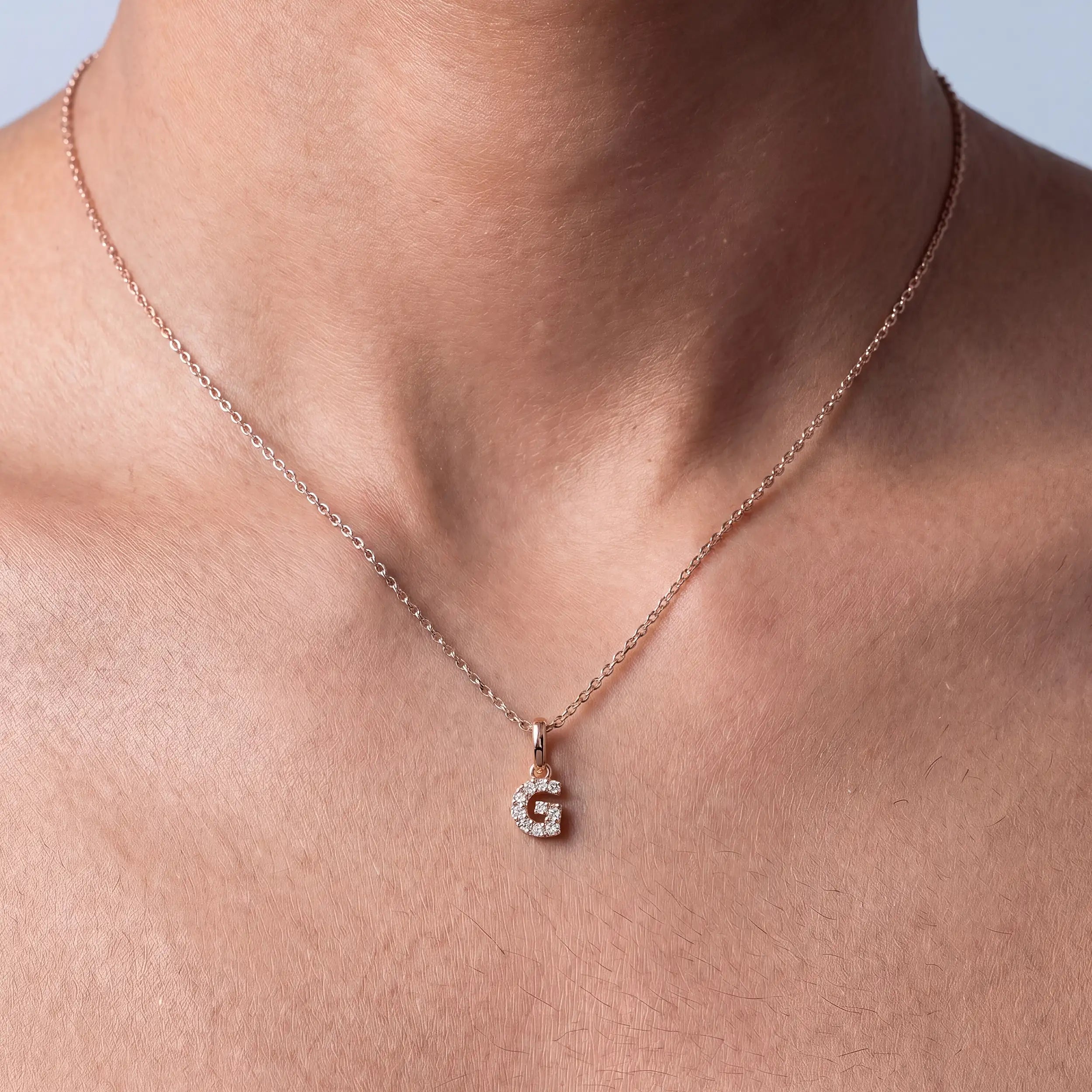 Round Diamond Initial Letter Pendant Pendant